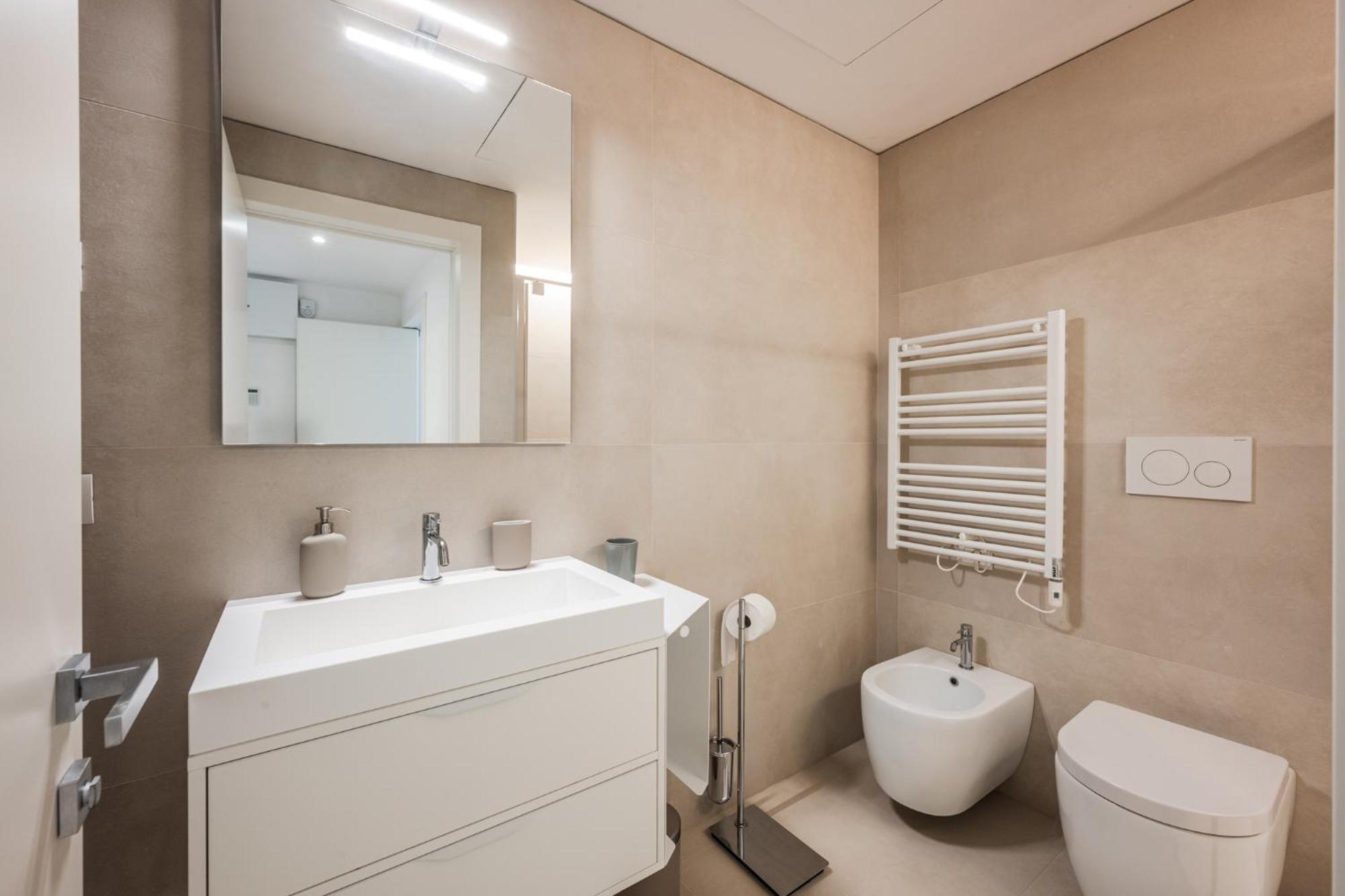 Apartamento Moderno Con Terrazza & Palestra Milán